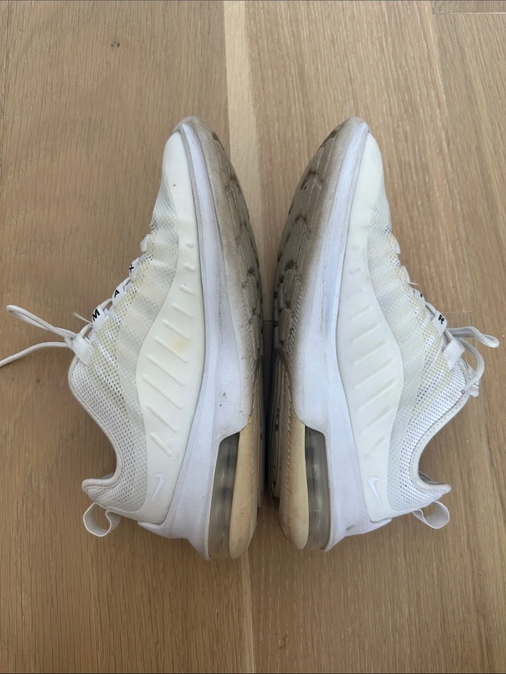 Women’s Nike Air Max Axis White Sneakers Tennis Shoes Run Hike Gym Pickleball 7
